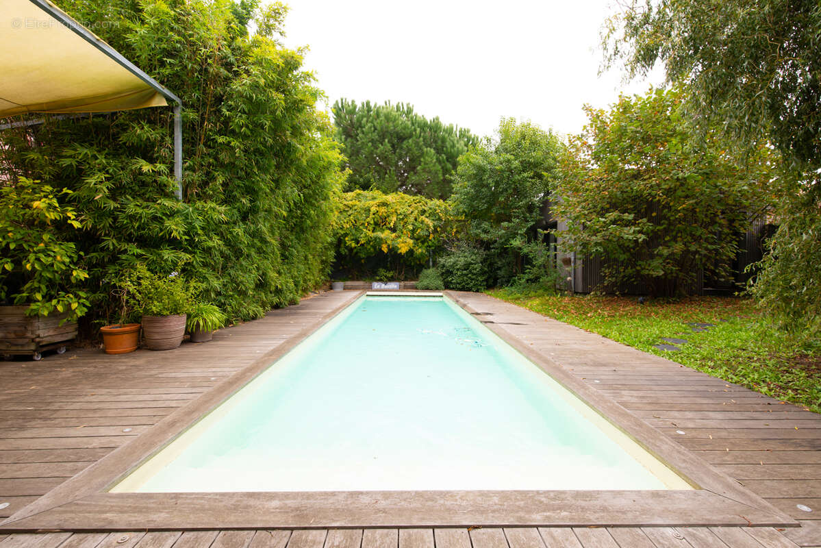 Appartement à BEGLES