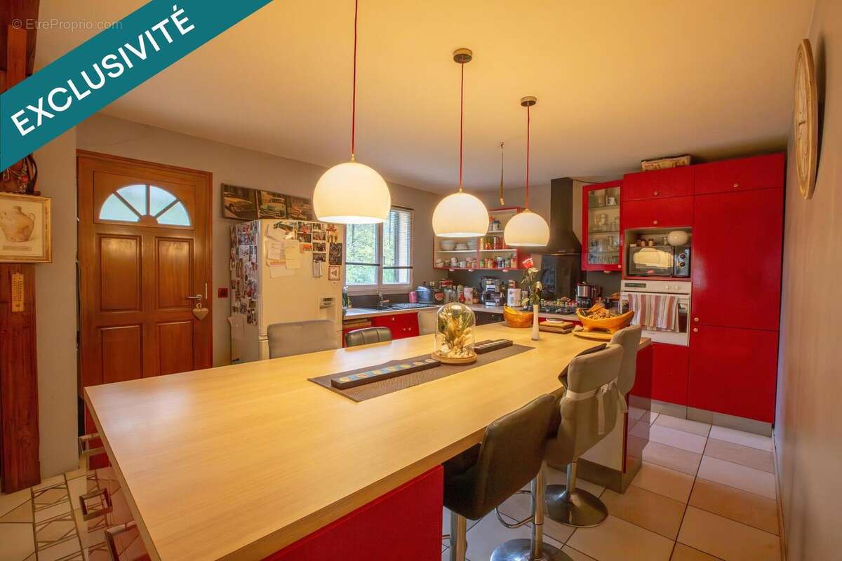 Photo 9 - Maison à LE MESNIL-SAINT-DENIS