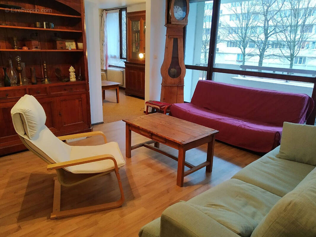 Appartement à IVRY-SUR-SEINE