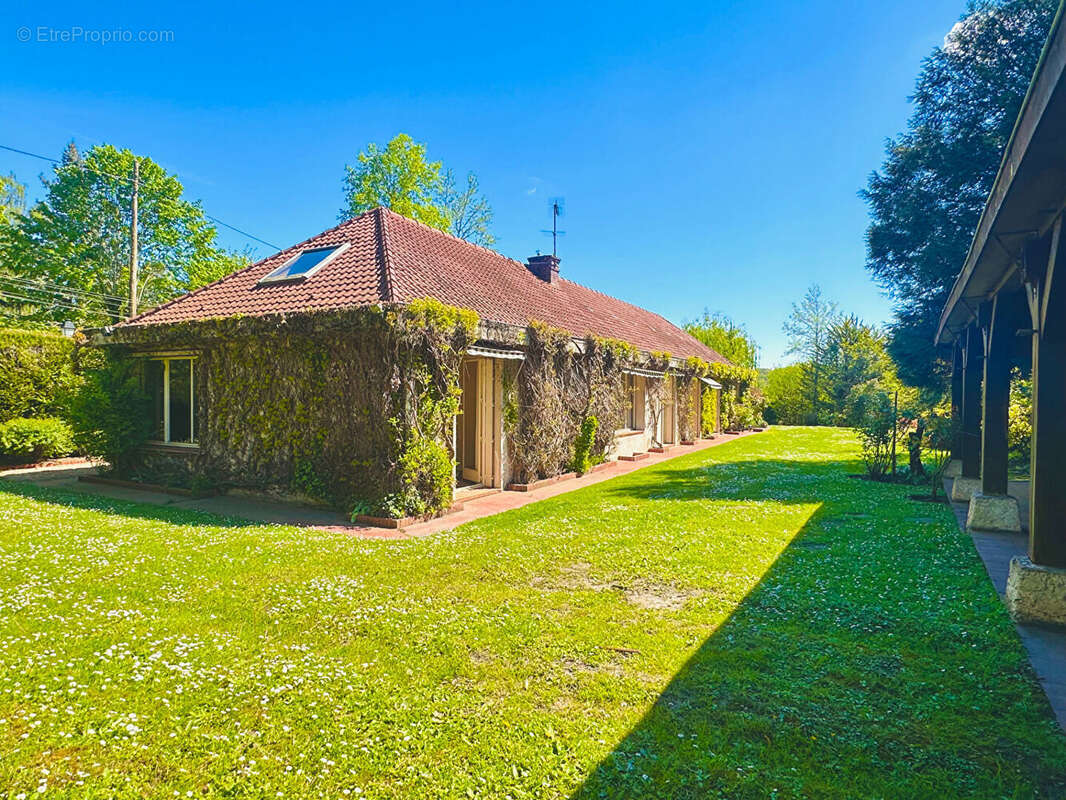 Maison à LA CELLE-SAINT-CLOUD