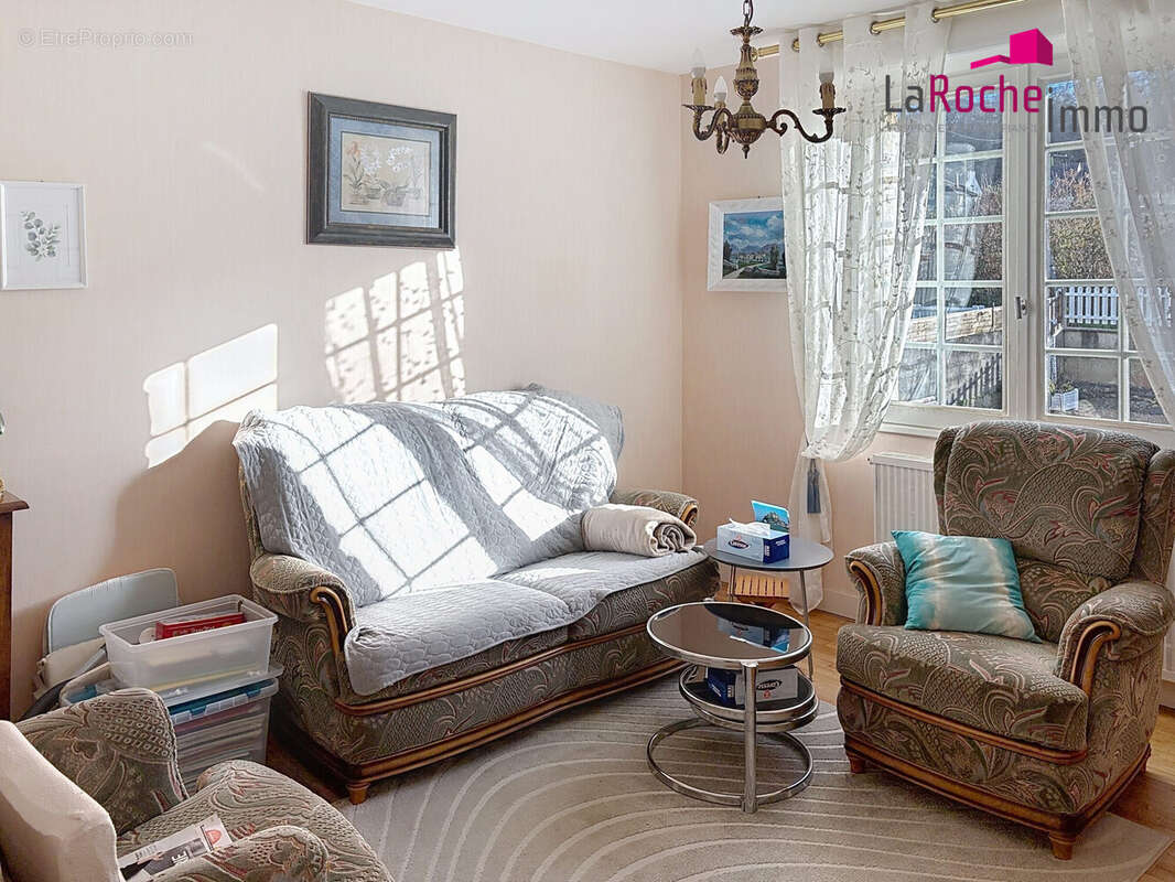 Maison à LA ROCHE-MAURICE