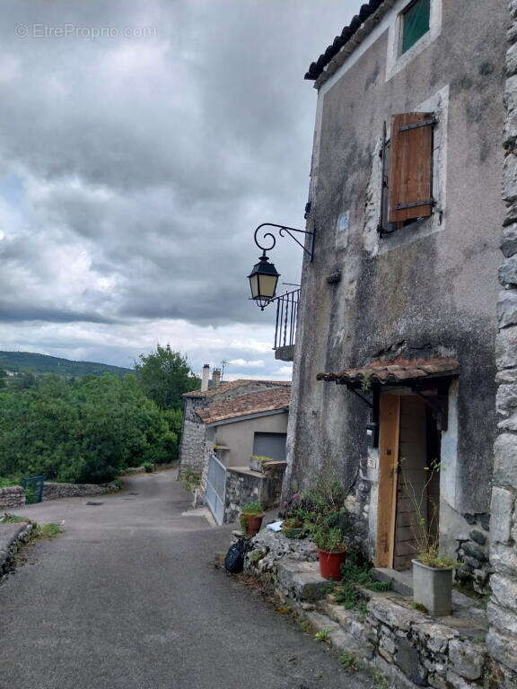 Maison à CHOMERAC