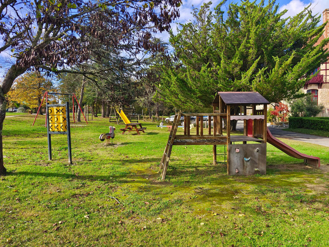 Maison à DAUMAZAN-SUR-ARIZE
