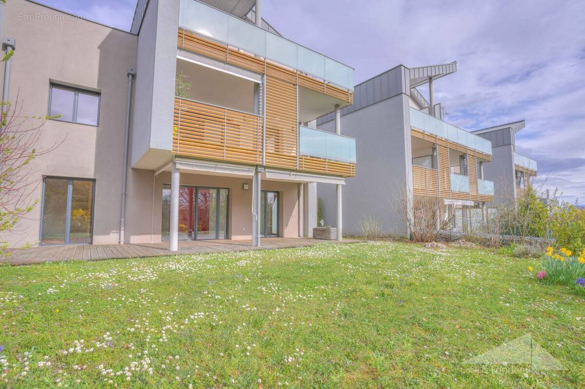 Appartement à PREVESSIN-MOENS