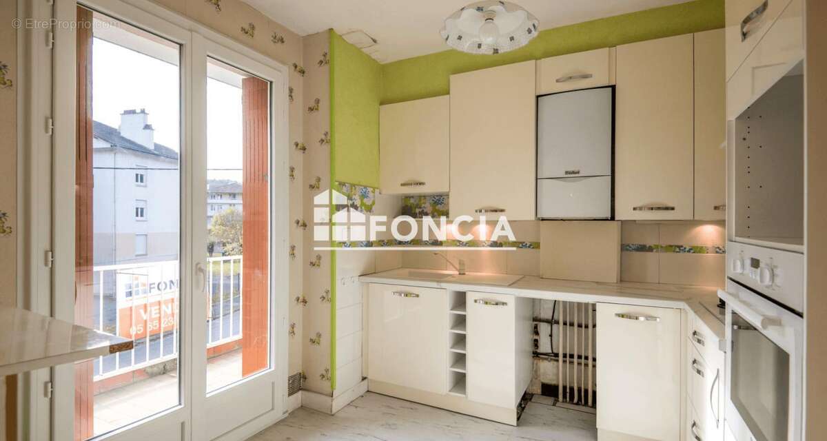 Appartement à DECAZEVILLE
