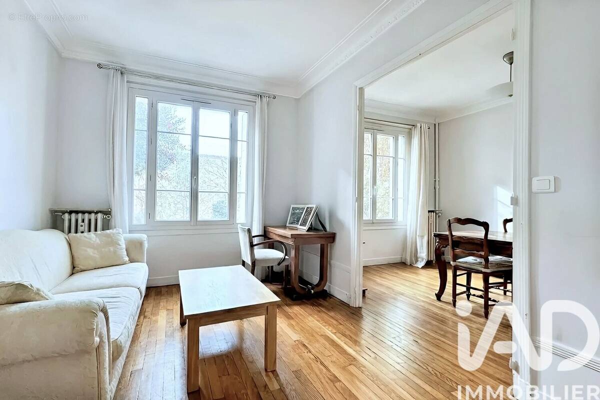 Photo 1 - Appartement à COURBEVOIE