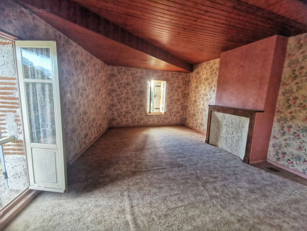 Maison à GOUDOURVILLE