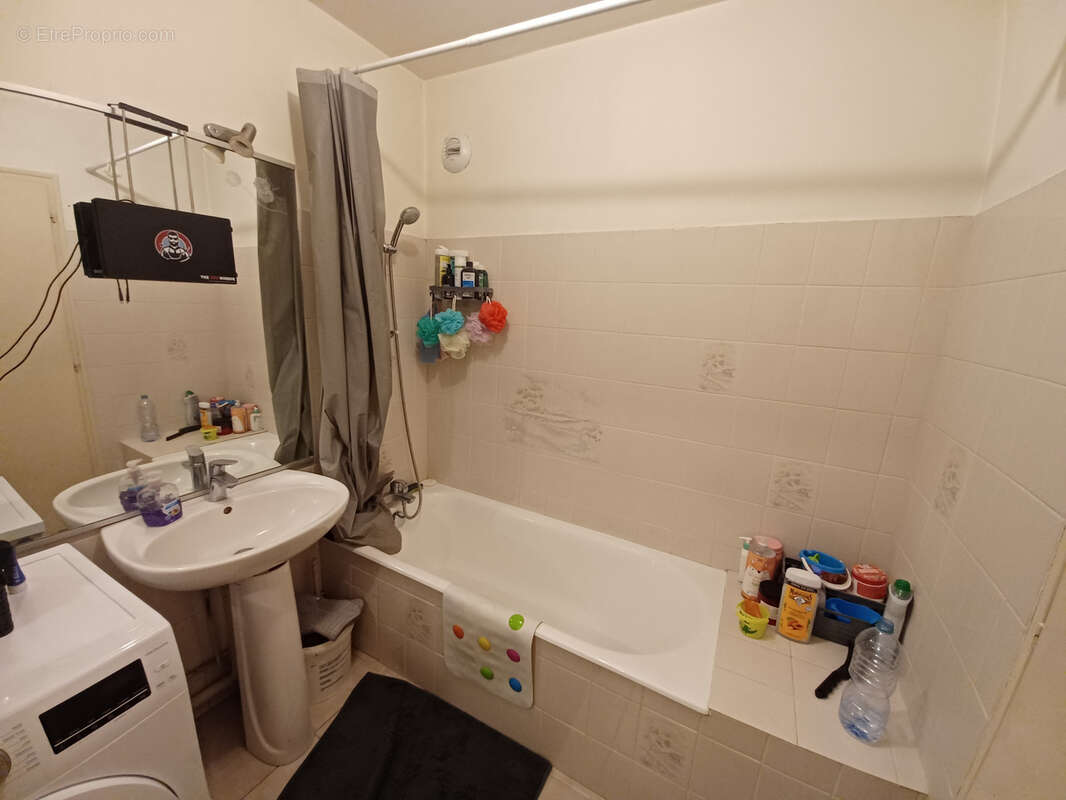 Appartement à LE PEAGE-DE-ROUSSILLON