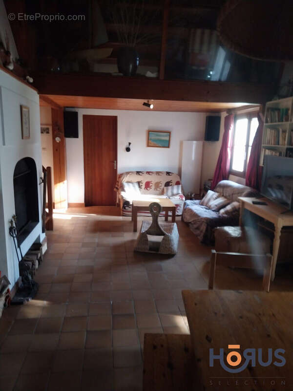 Maison à LES PORTES-EN-RE