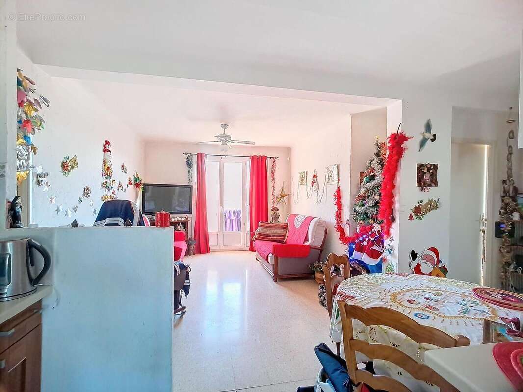 Photo 3 - Appartement à LE LUC