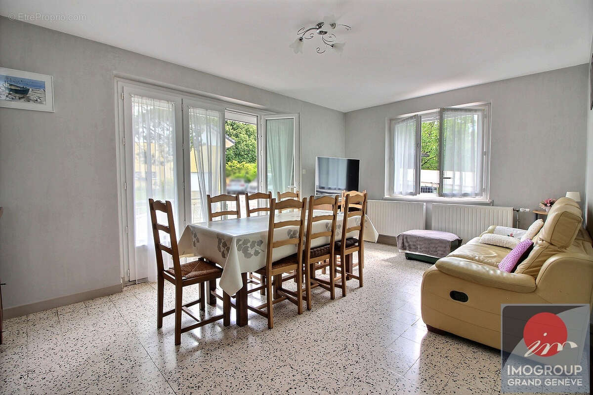Appartement à SCIEZ