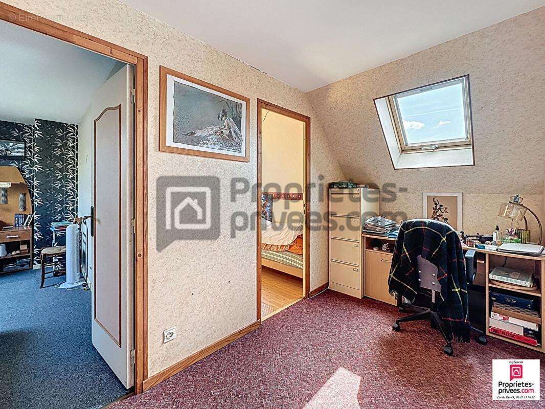 Maison à OZOIR-LA-FERRIERE