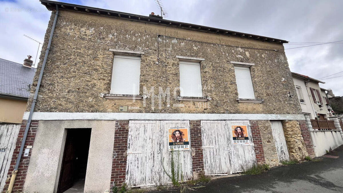 Maison à SAINT-CALAIS