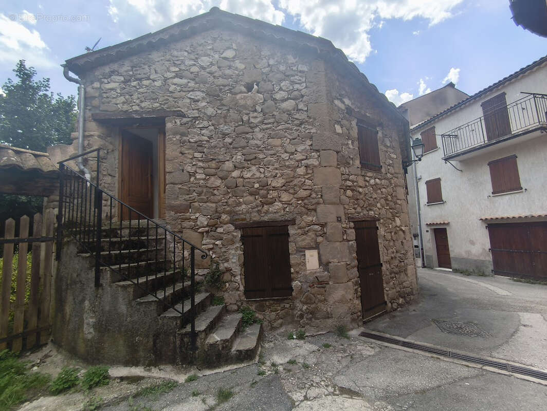 Maison à ANNOT
