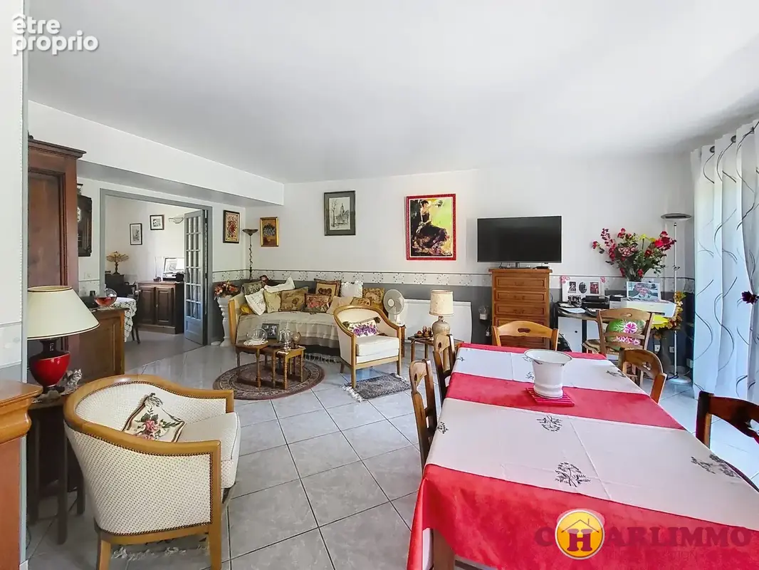 Appartement 3 pièces 75 m² à vendre à Saint-Junien (87200) - photo 2