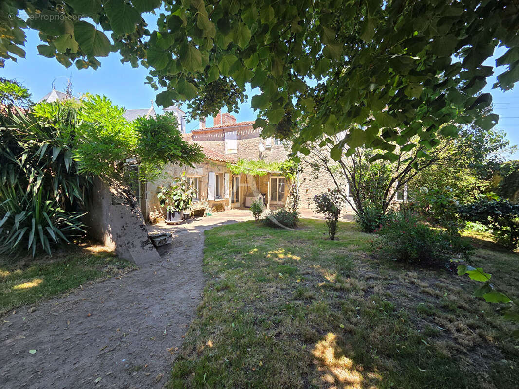 Maison à PALLUAU