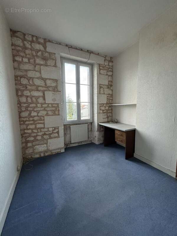 Appartement à SAINTES