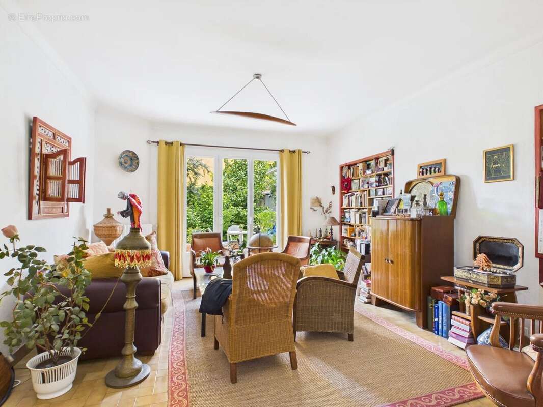 Quartier Saint Paul - Grande maison de charme - 197m² habitable - photo 2