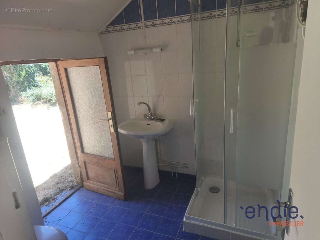 VENTE d'un ensemble immobilier à COSNE D'ALLIER - photo 17