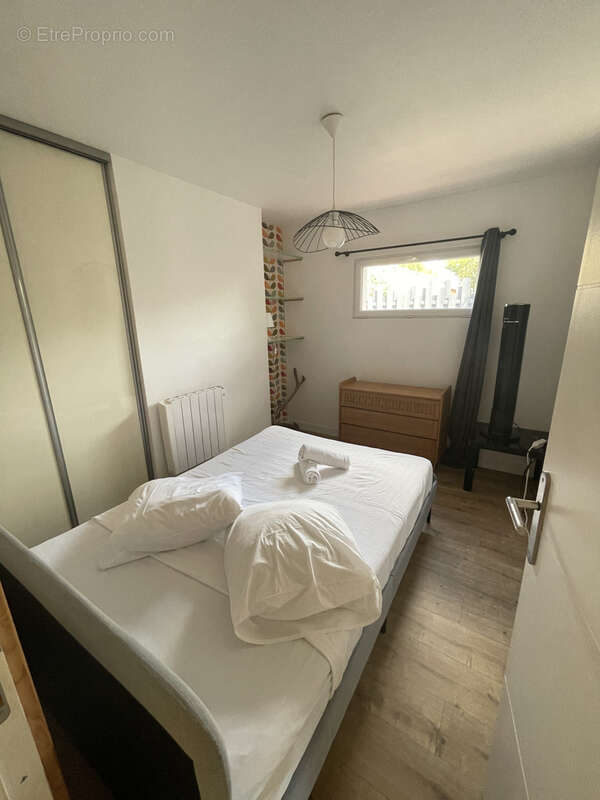 Maison à SAINT-CYR-SUR-MER