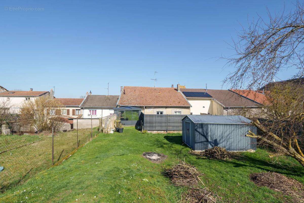 Appartement à TROUSSEY