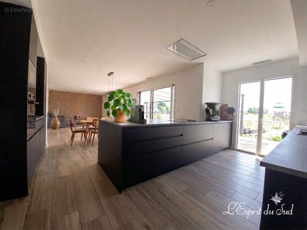 Décoration créé par IA - Maison à COUFOULEUX