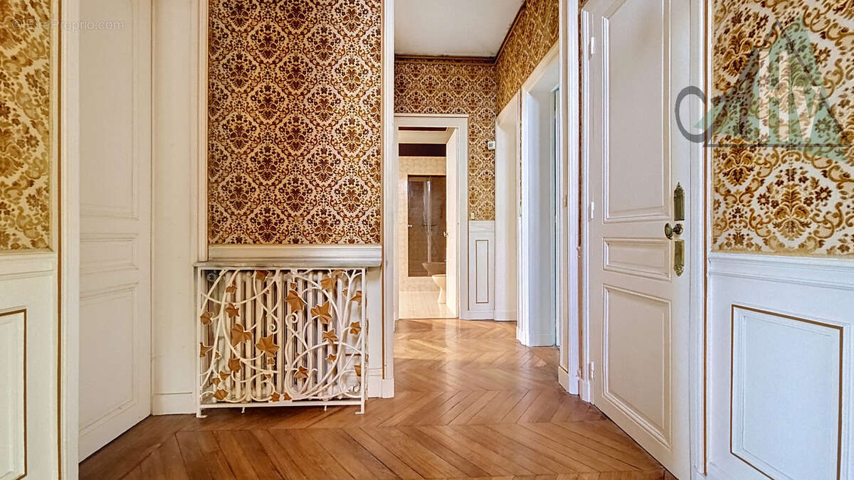 Maison à COUILLY-PONT-AUX-DAMES