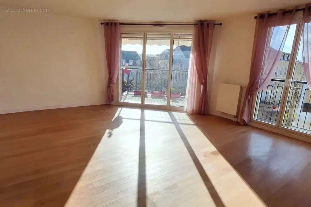 Appartement à CROISSY-SUR-SEINE