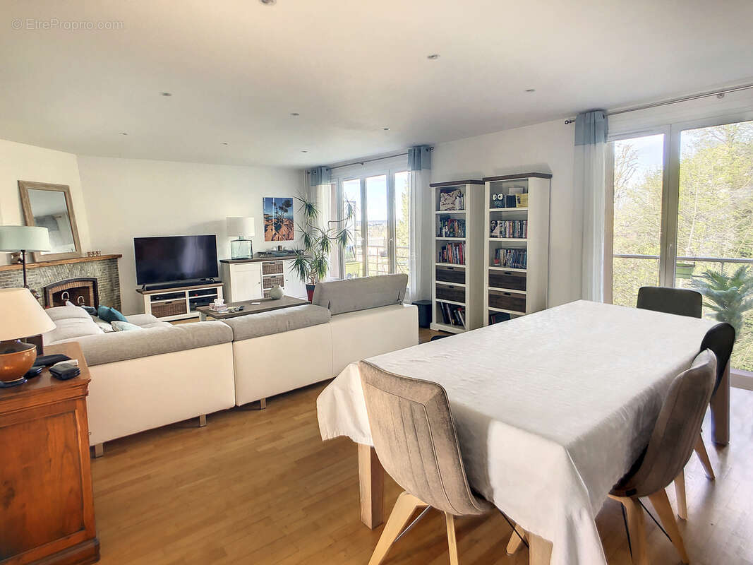 Appartement à BOUGIVAL