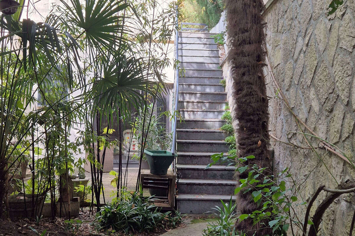 Appartement à FONTENAY-AUX-ROSES
