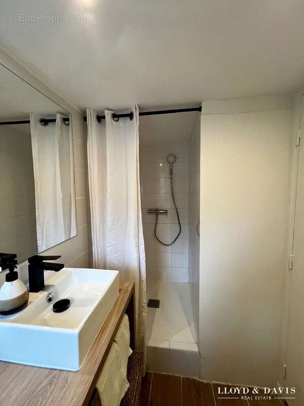Appartement à SAINT-MARTIN-D'URIAGE