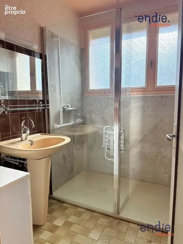 Maison 5 pièces 115 m² à vendre à Bourbon-Lancy (71140) - photo 7