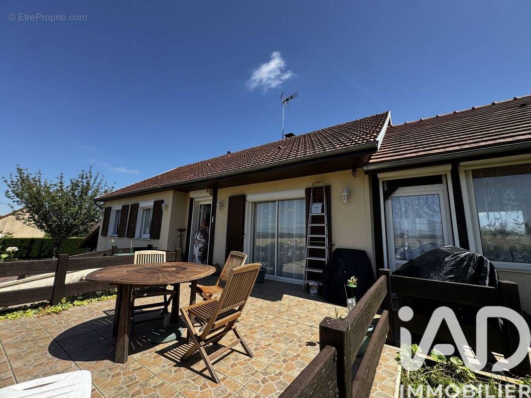 Photo 1 - Maison à DONZY