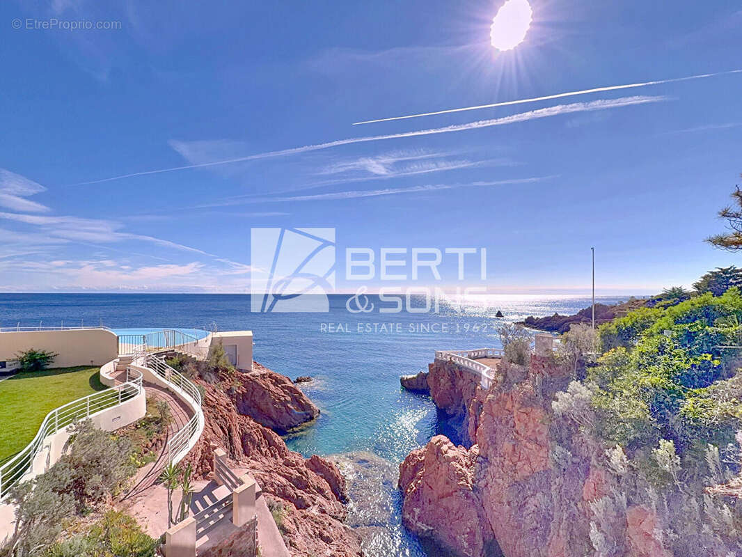 Appartement à THEOULE-SUR-MER