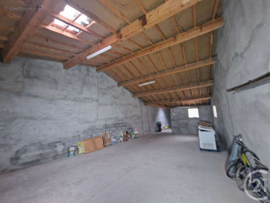 Maison à MONTESQUIEU-VOLVESTRE