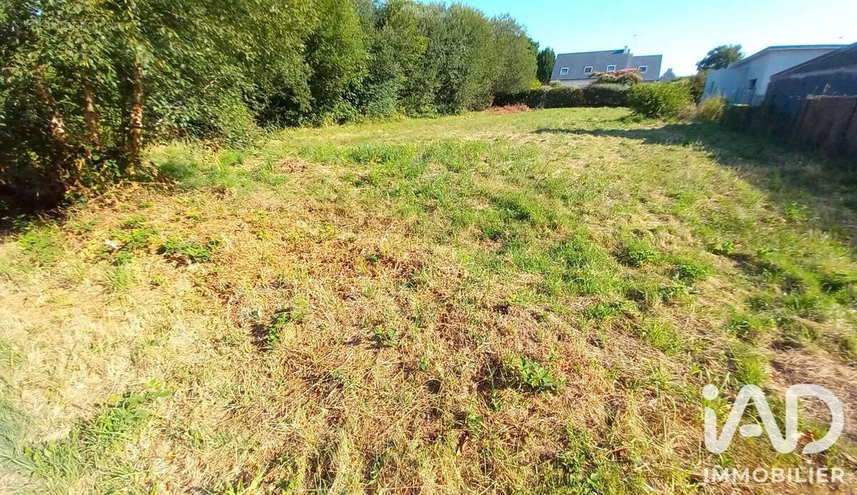 Terrain 953 m² à Pleuven  - photo 3
