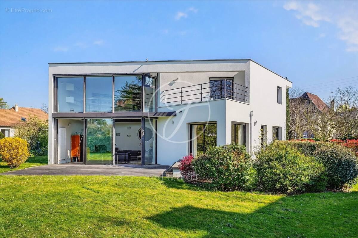 Maison à LE VESINET