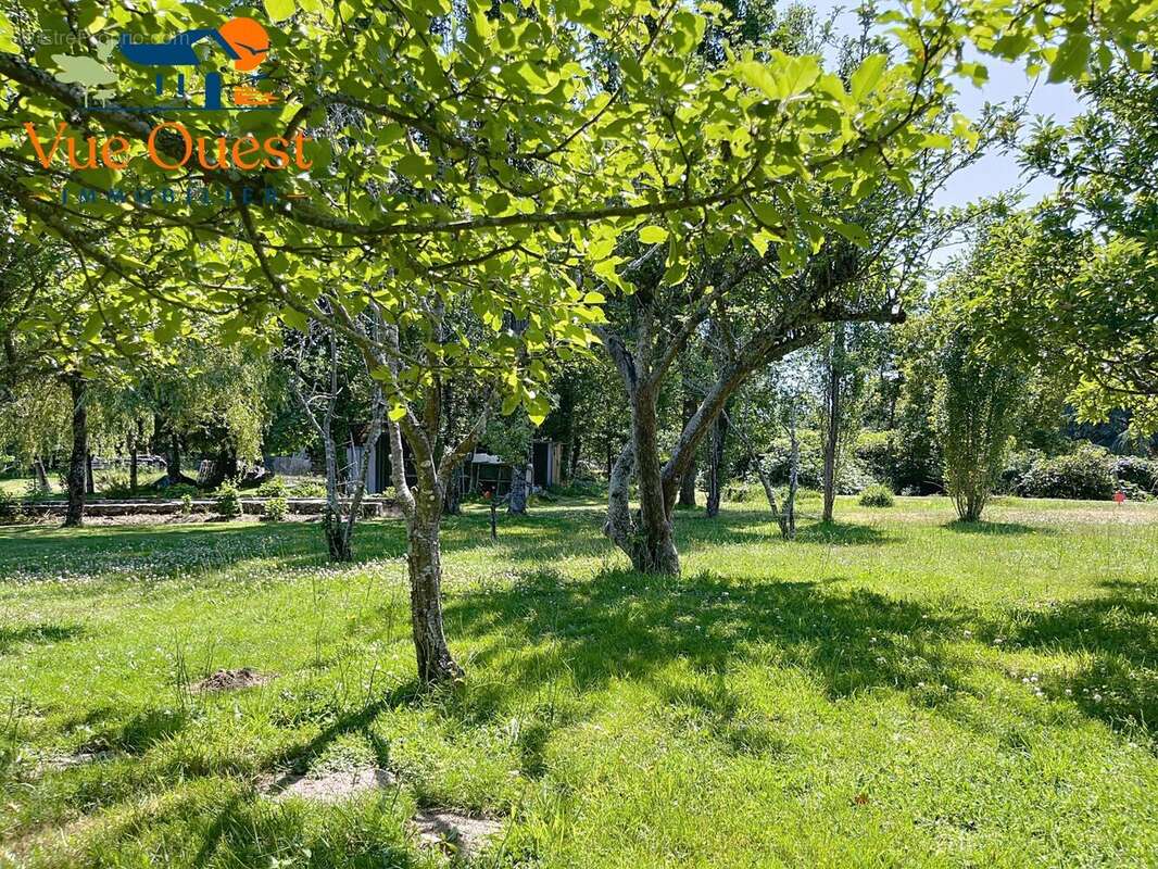 Terrain à PLOUHINEC