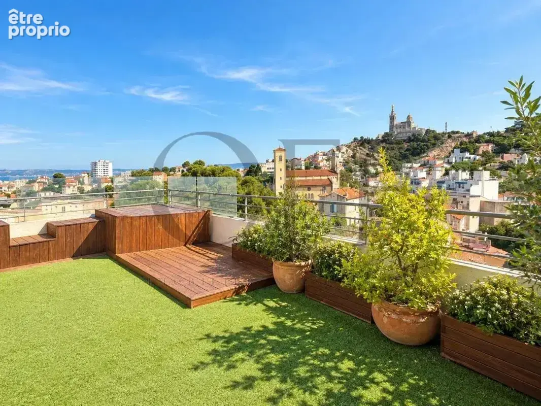 Roucas-blanc – duplex d’exception – terrasse 53 m² – vue panoramique mer & notre-dame de la garde - photo 2