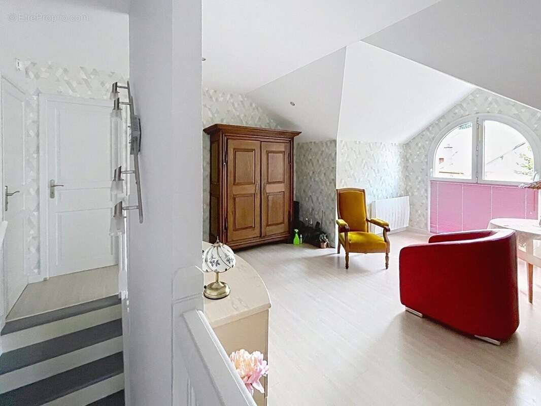 Maison 165 m² à Raon-Aux-Bois  - photo 3