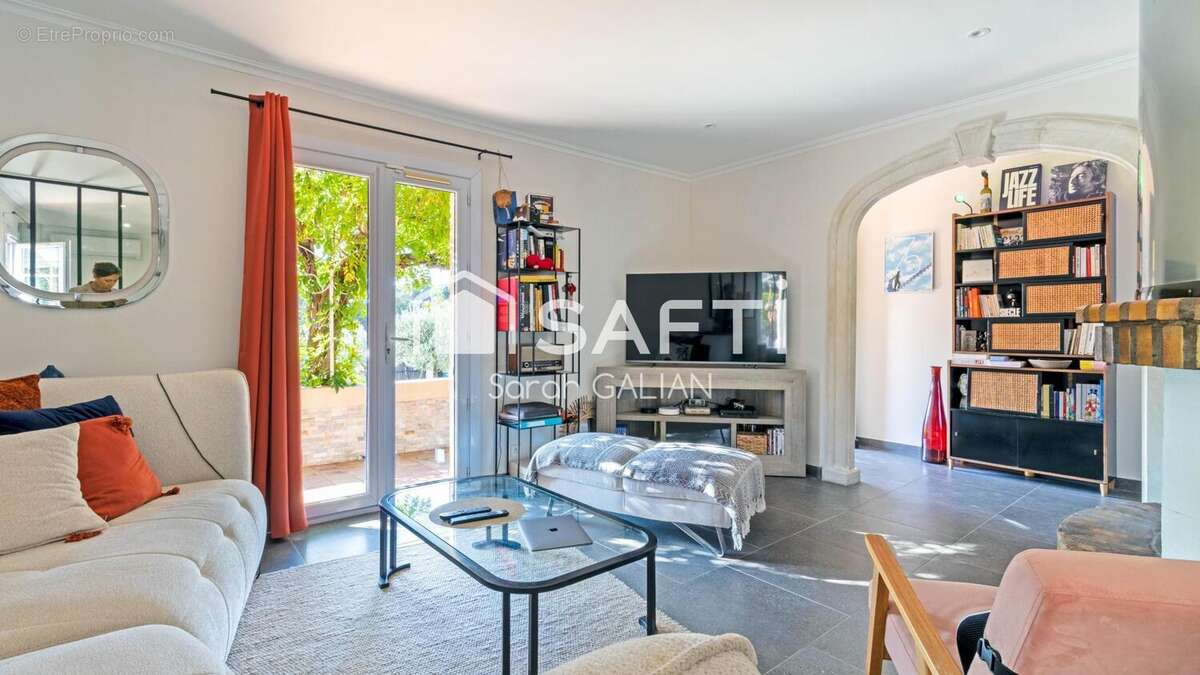 Photo 5 - Maison à ROQUEBRUNE-SUR-ARGENS