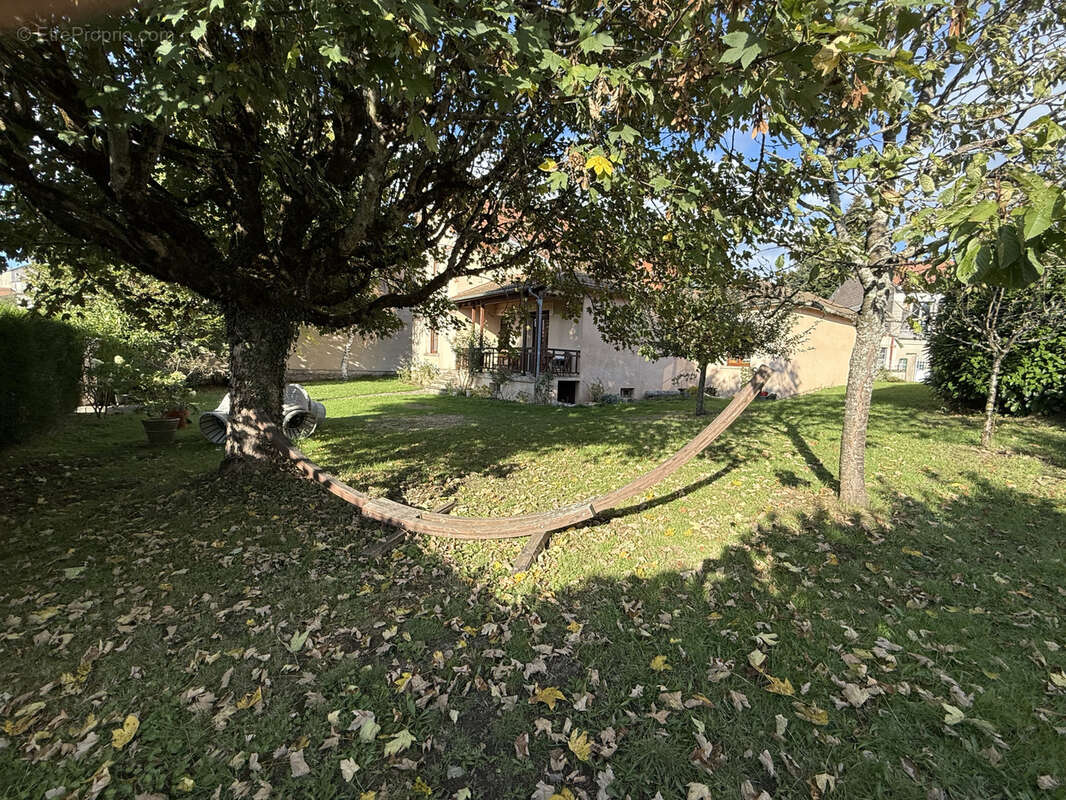 Maison à SAINT-REMY-SUR-DUROLLE