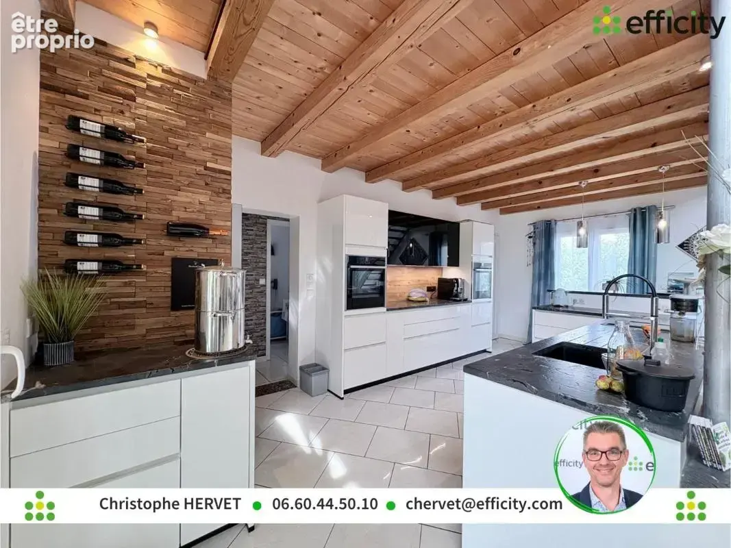 Maison 230 m² à Champniers  - photo 5