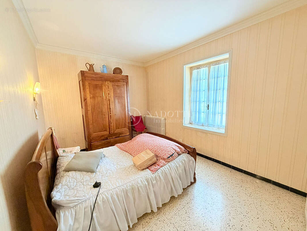 Charme et authenticité pour cette maison en pierre aux Taillades - photo 7