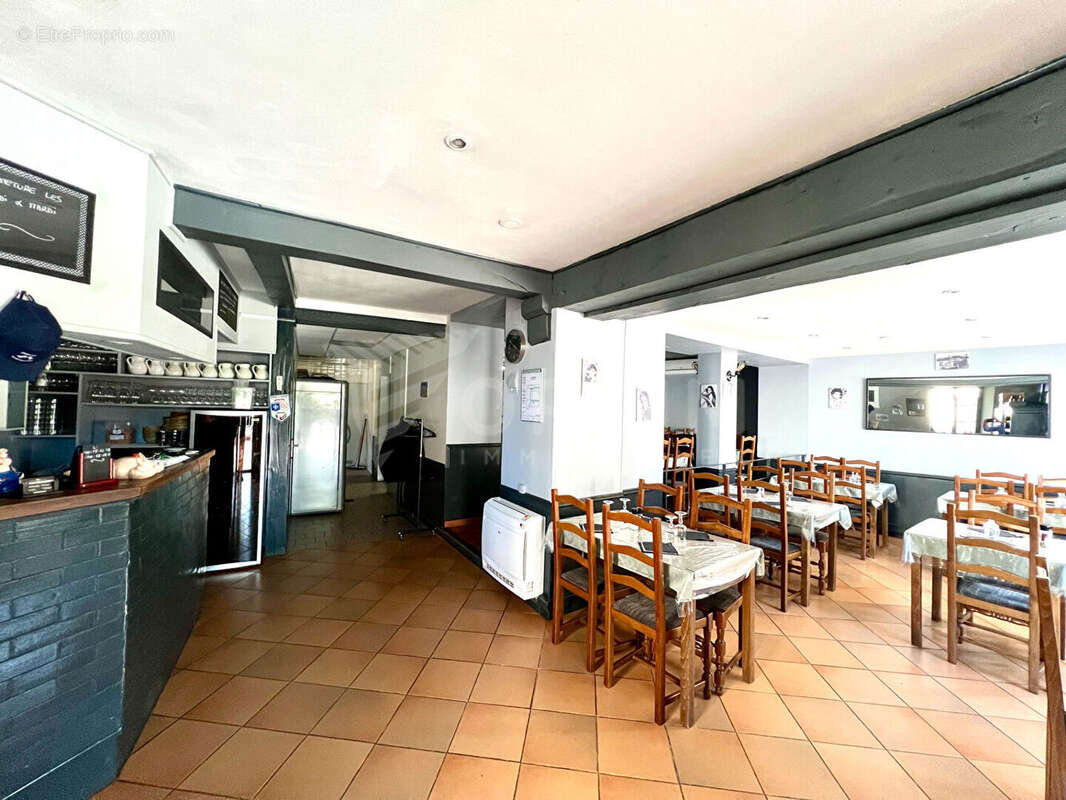 Commerce à SAINT-FARGEAU