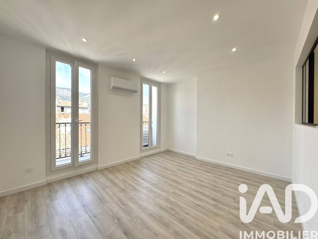 Photo 1 - Appartement à TOULON