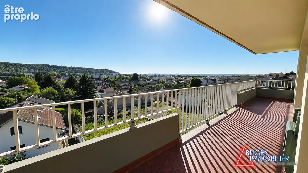 Appartement 89 m² à Amberieu-En-Bugey  - photo 2