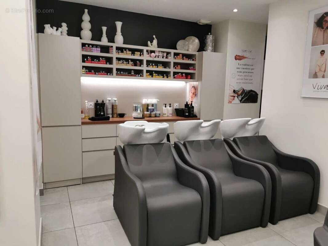 Dax, Vente salon de coiffure - photo 2
