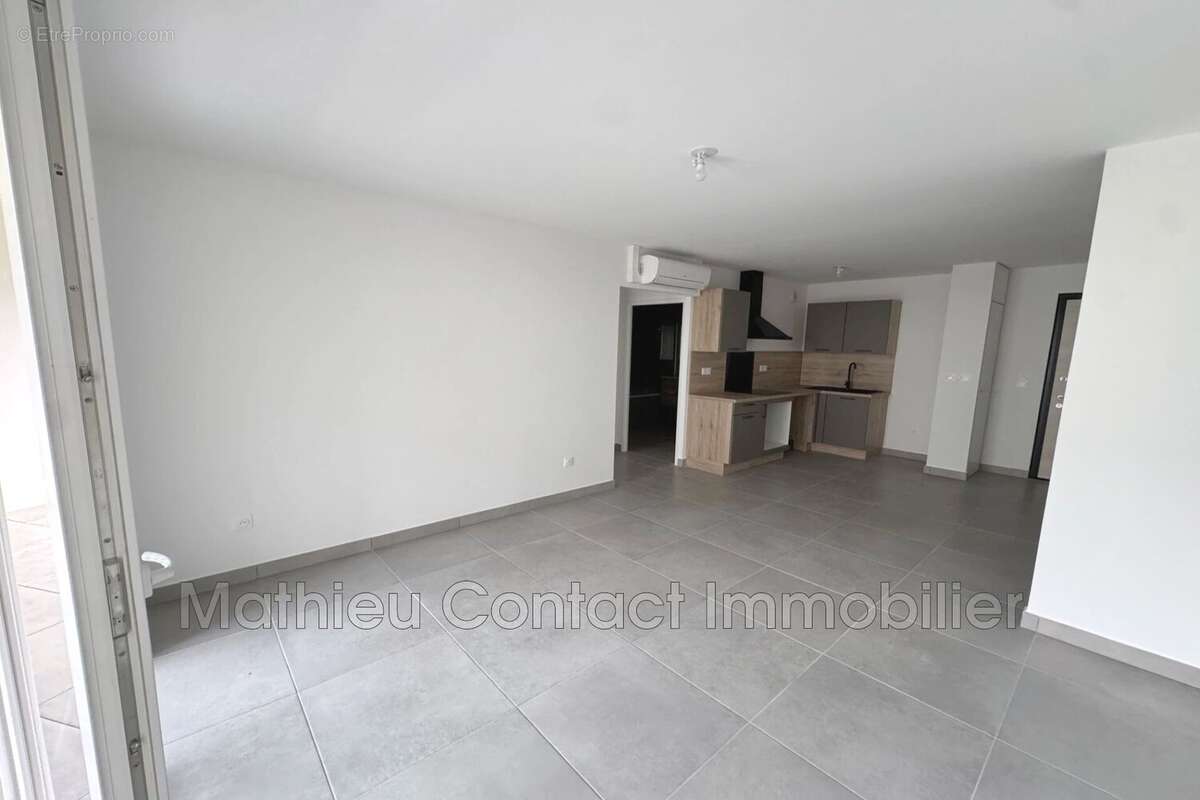 Appartement 46 m² à Nimes  - photo 7