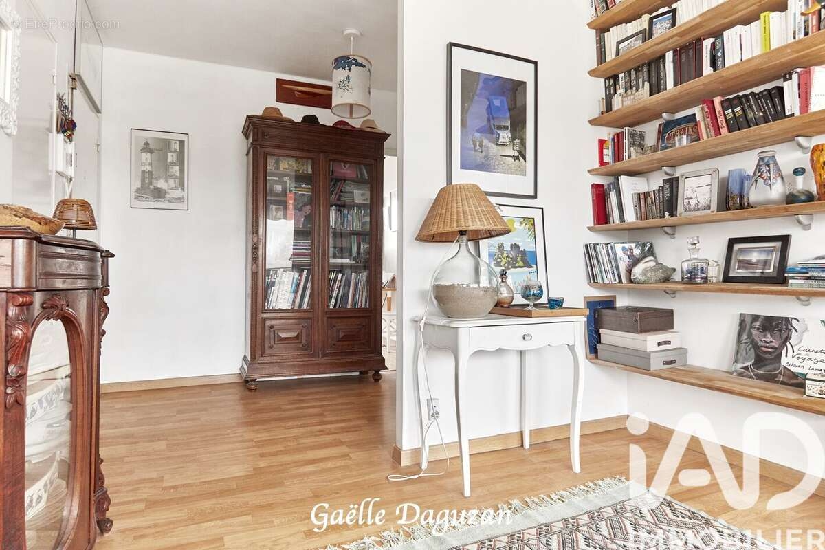 Photo 2 - Appartement à LA CELLE-SAINT-CLOUD